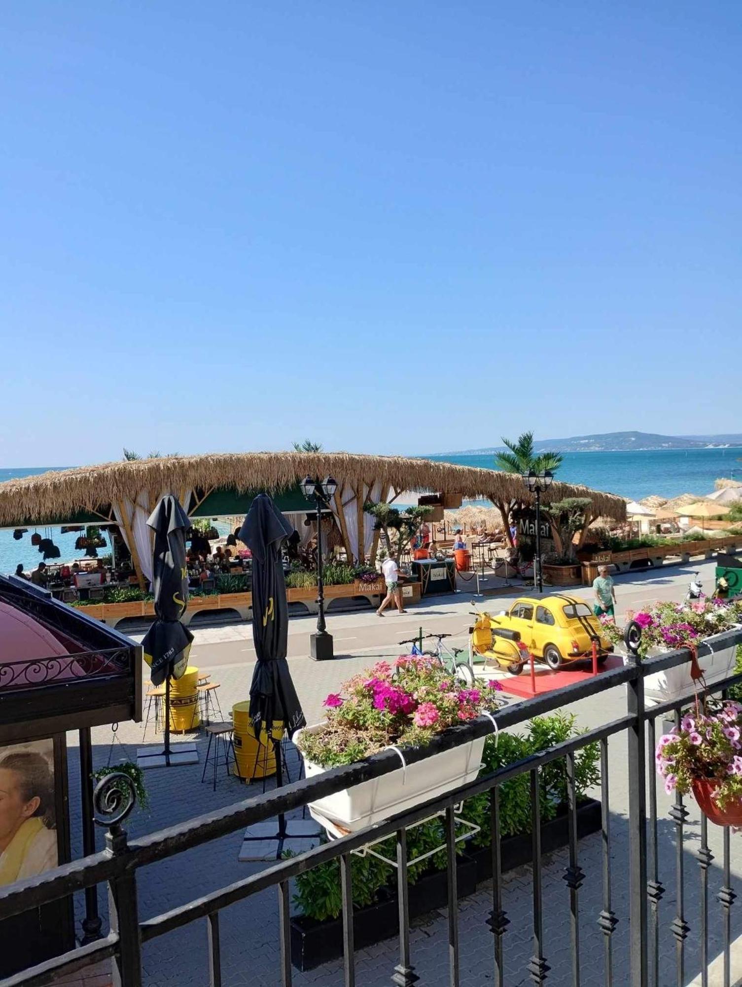 Sea Apartment Maria Balchik Bagian luar foto